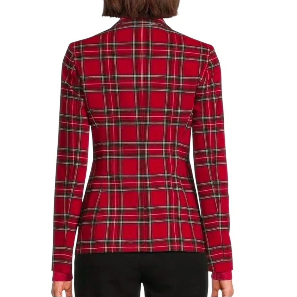 Tommy Hilfiger appropriate winter plaid